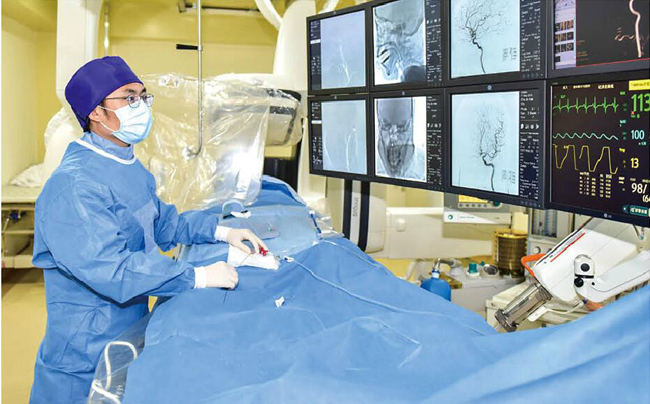 王培明：让生命之河欢畅流淌的“血管工程师“